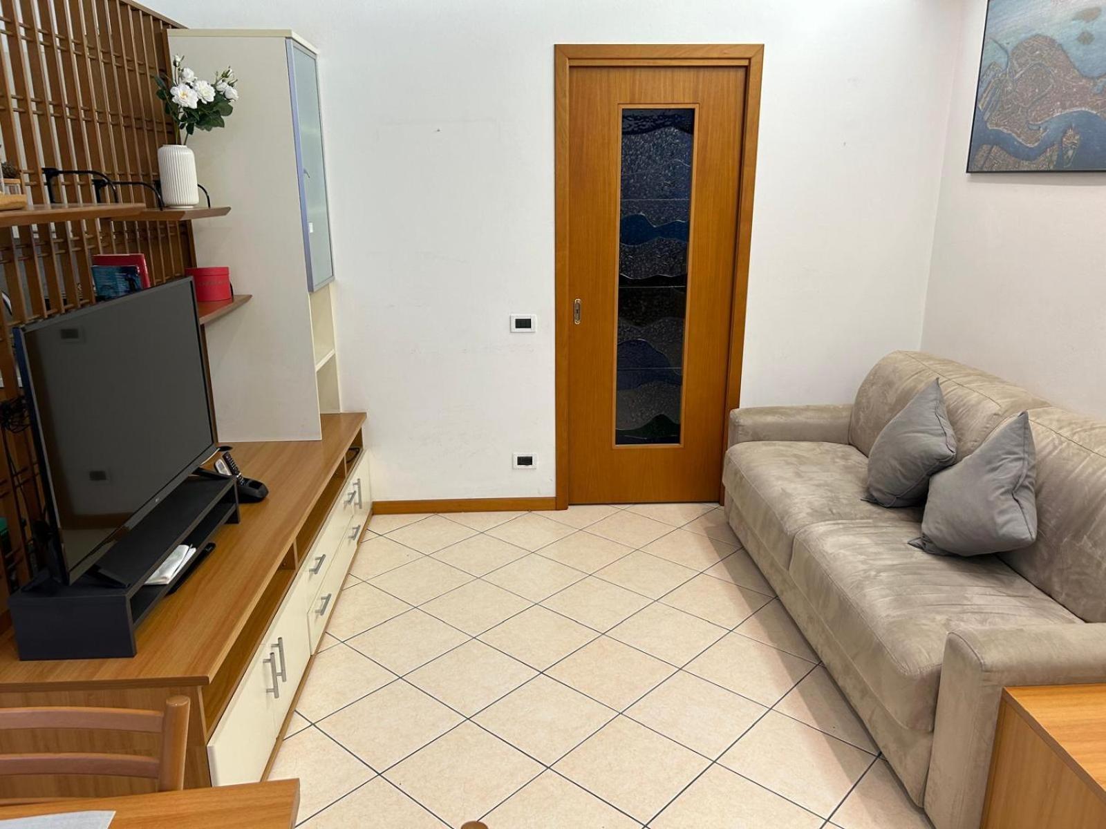 Your In - Elegant & Comfortable * Milaan